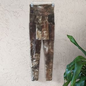 Flowerpot Handmade Terrain Leggings in Tahoe colorway